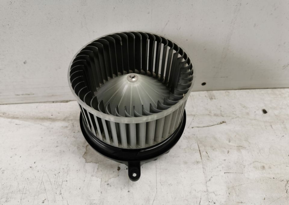 Silniczek nagrzewnicy MERCEDES ACTROS MP4 - Вентилятор печки для Грузовиков: фото 1 Silniczek nagrzewnicy MERCEDES ACTROS MP4 - Вентилятор печки для Грузовиков: фото 1