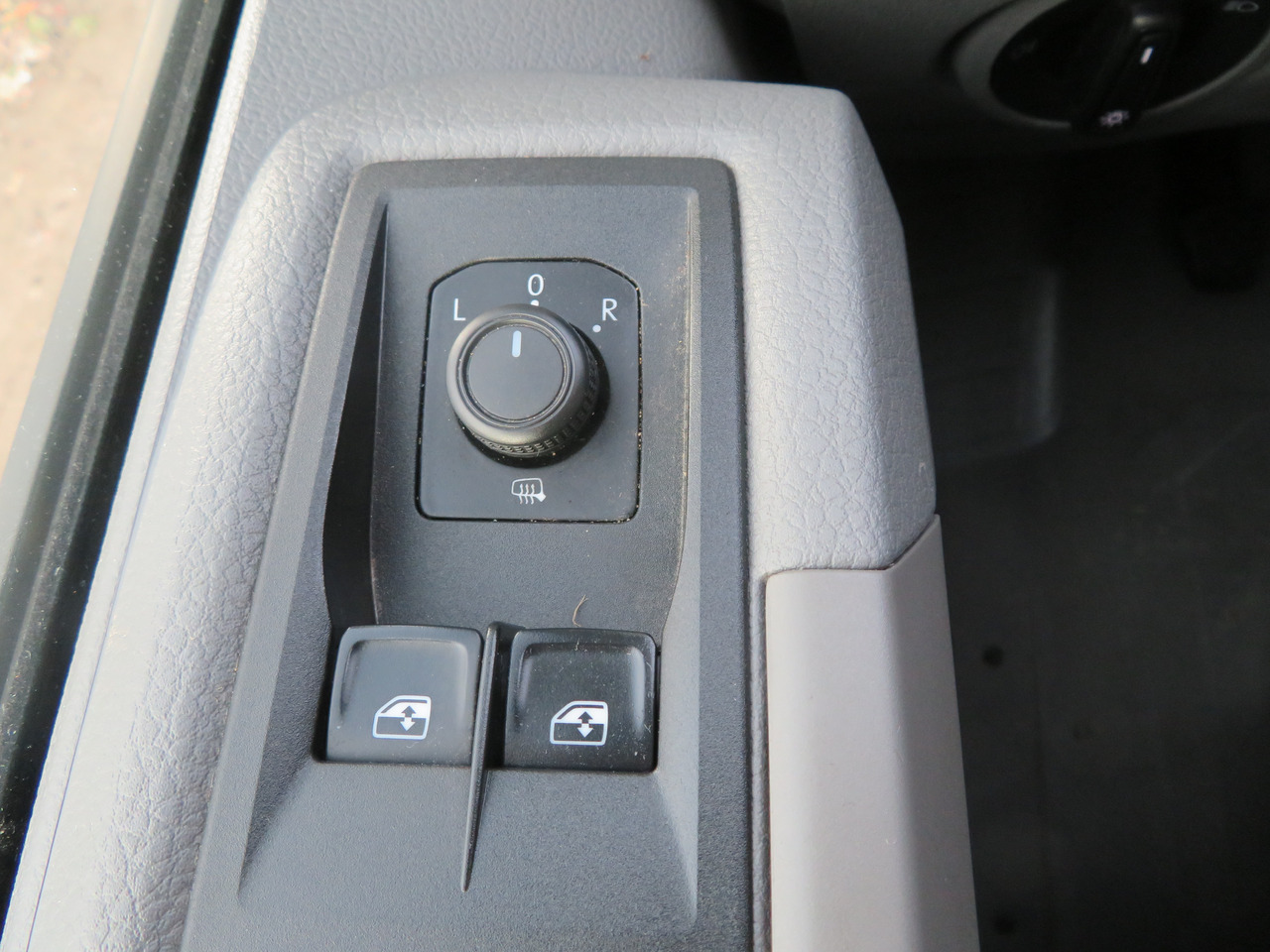 Цельнометаллический фургон, Грузопассажирский фургон : фото 16 Цельнометаллический фургон, Грузопассажирский фургон : фото 16