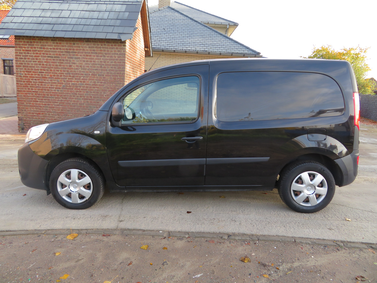 Nissan NV250 1.5dCi - Легковой фургон: фото 4 Nissan NV250 1.5dCi - Легковой фургон: фото 4