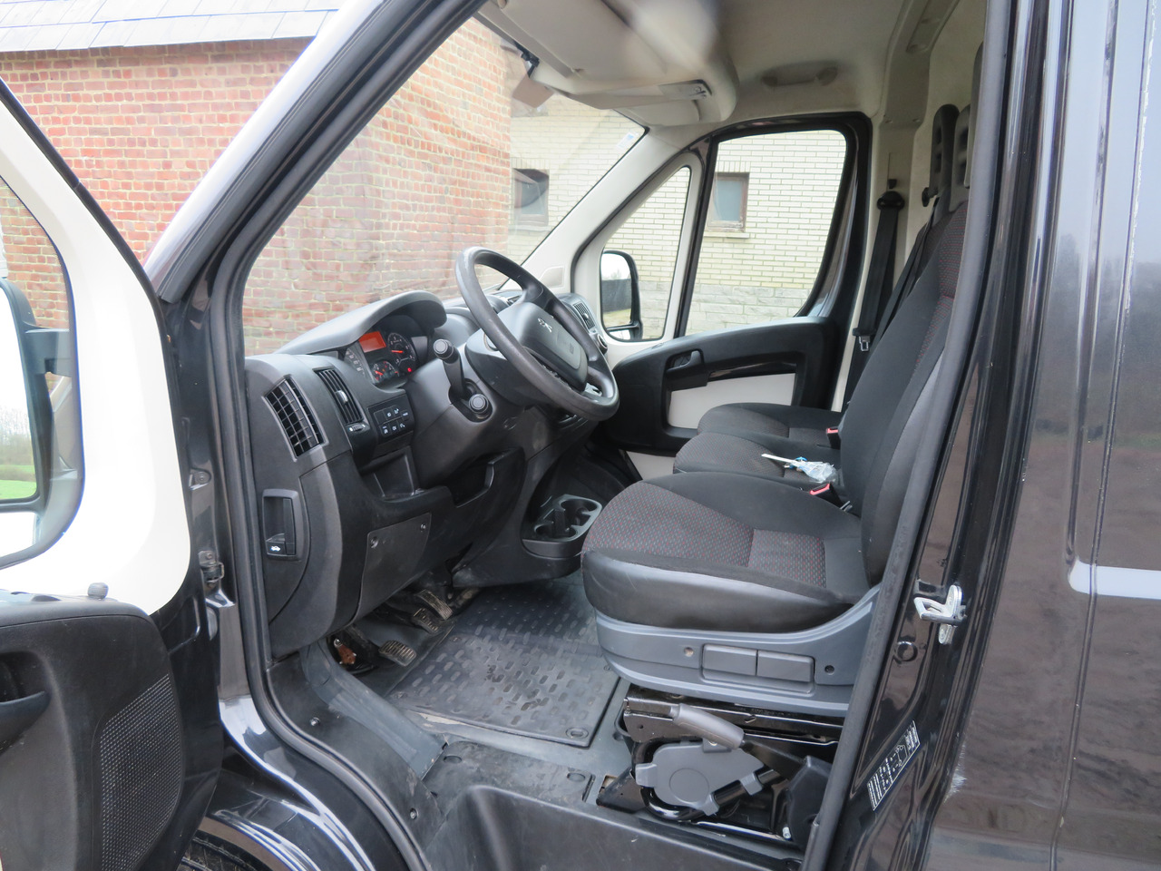 Легковой фургон Peugeot Boxer 2.0blue HDI: фото 13