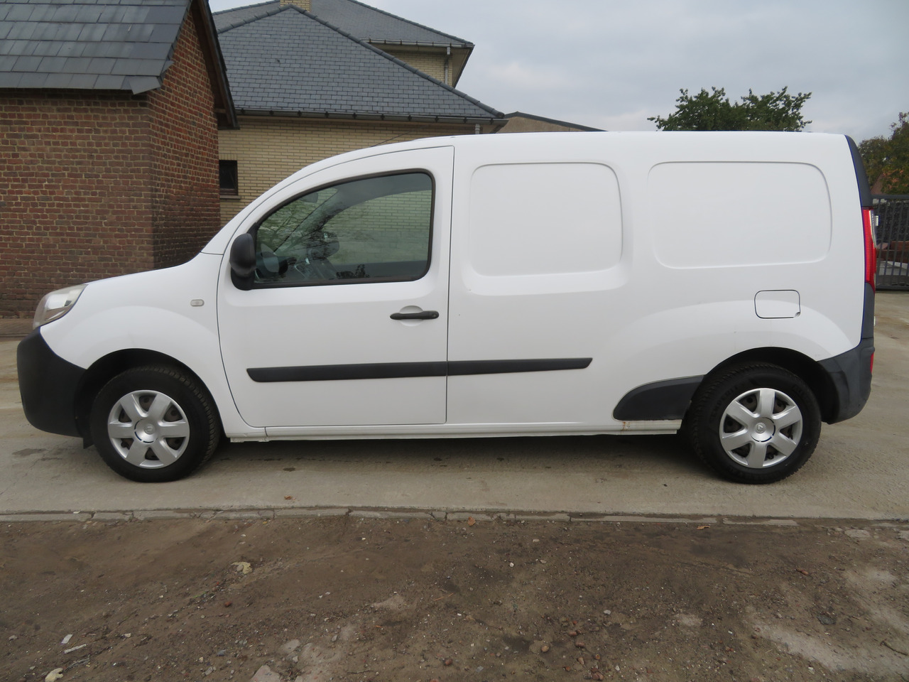 Renault Kangoo MAXI 1.5dCi - Легковой фургон: фото 4 Renault Kangoo MAXI 1.5dCi - Легковой фургон: фото 4