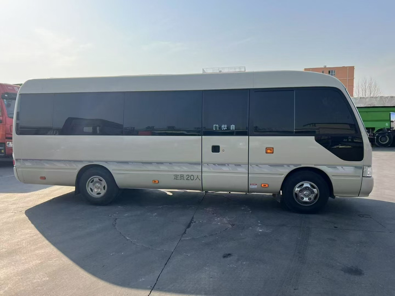 TOYOTA Coaster - Автобус: фото 3 TOYOTA Coaster - Автобус: фото 3