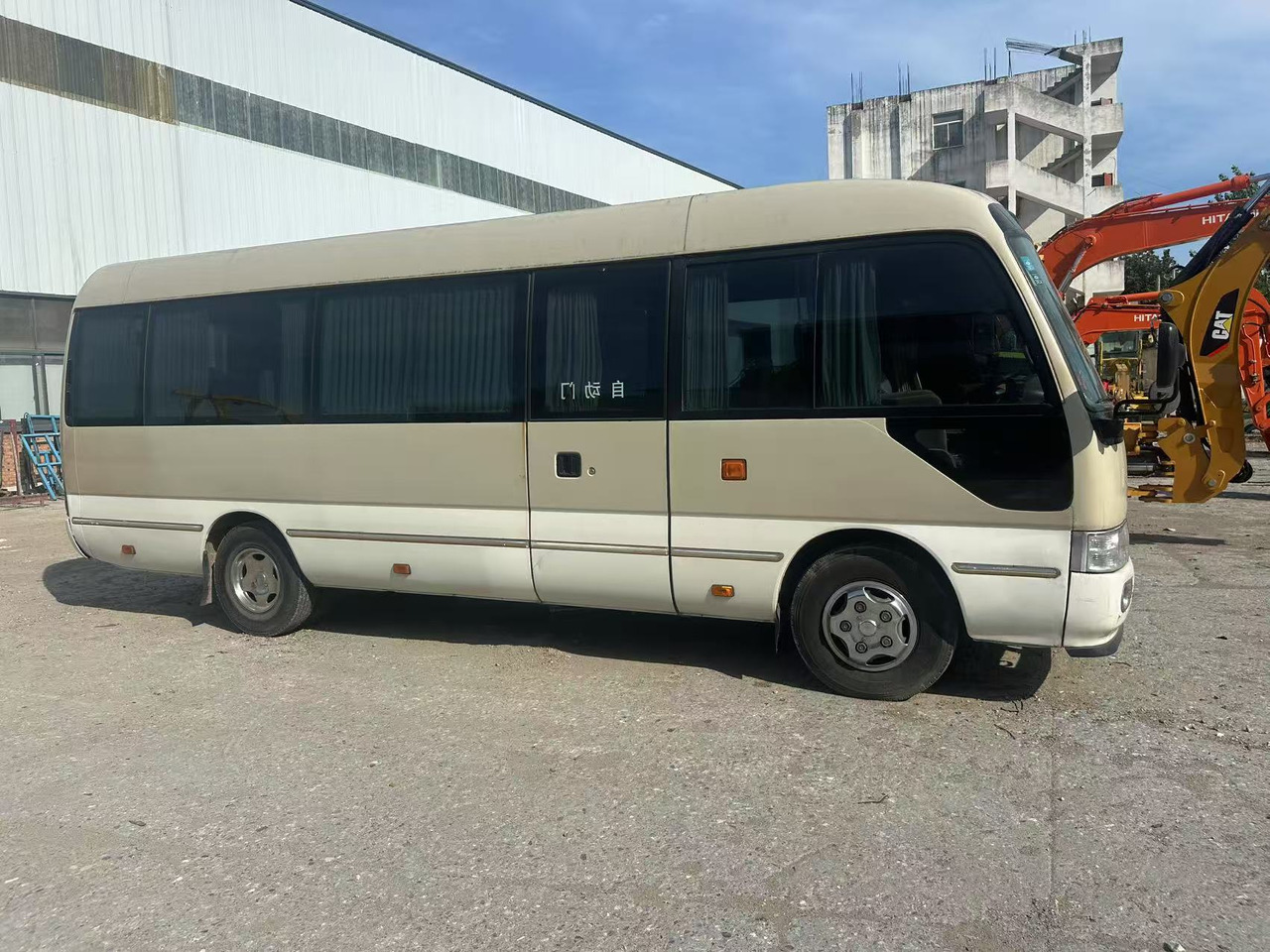 TOYOTA Coaster - Автобус: фото 5 TOYOTA Coaster - Автобус: фото 5