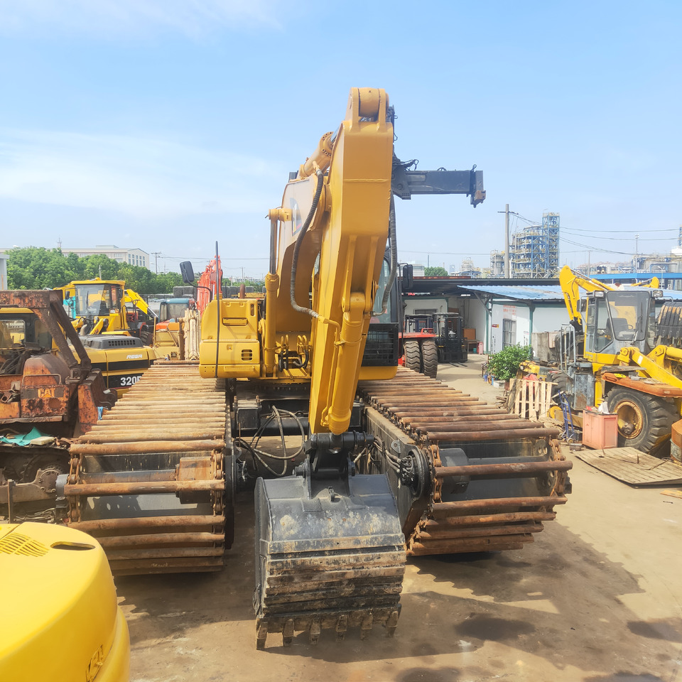 CATERPILLAR 320C - Гусеничный экскаватор: фото 4 CATERPILLAR 320C - Гусеничный экскаватор: фото 4