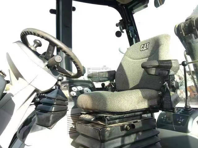 CATERPILLAR Backhoe Loader 420F Click Here for Discount - Экскаватор-погрузчик: фото 5 CATERPILLAR Backhoe Loader 420F Click Here for Discount - Экскаватор-погрузчик: фото 5