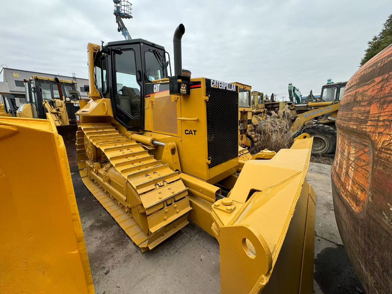 CATERPILLAR Bulldozer D6R Good Condition Click Here for Discount - Бульдозер: фото 4 CATERPILLAR Bulldozer D6R Good Condition Click Here for Discount - Бульдозер: фото 4