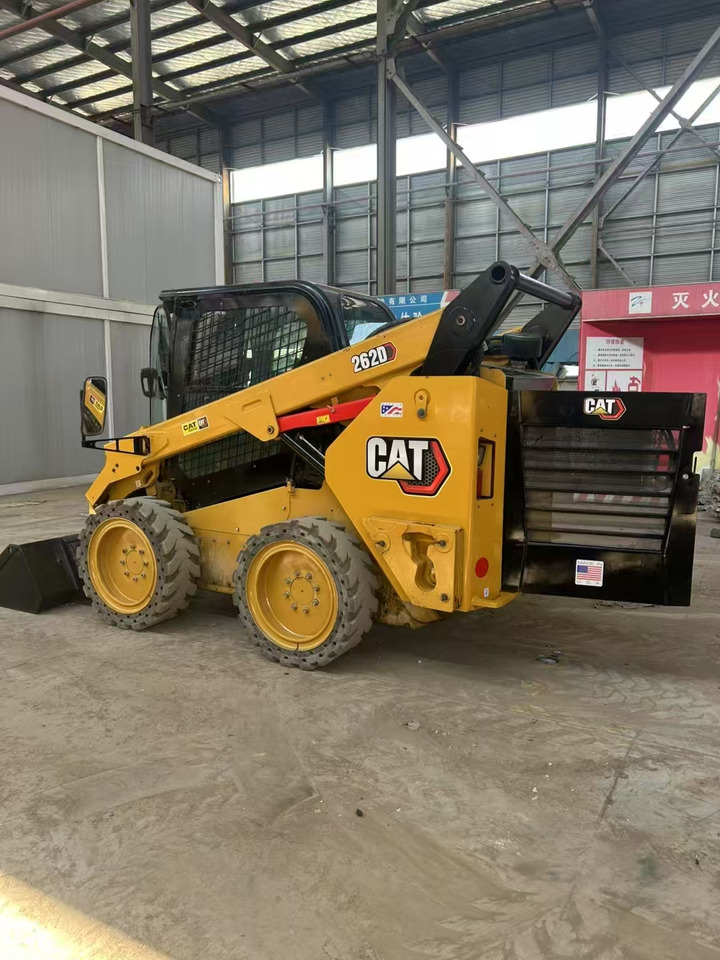 CATERPILLAR CAT260D Skid Steer Loader - Мини-погрузчик с бортовым поворотом: фото 1 CATERPILLAR CAT260D Skid Steer Loader - Мини-погрузчик с бортовым поворотом: фото 1