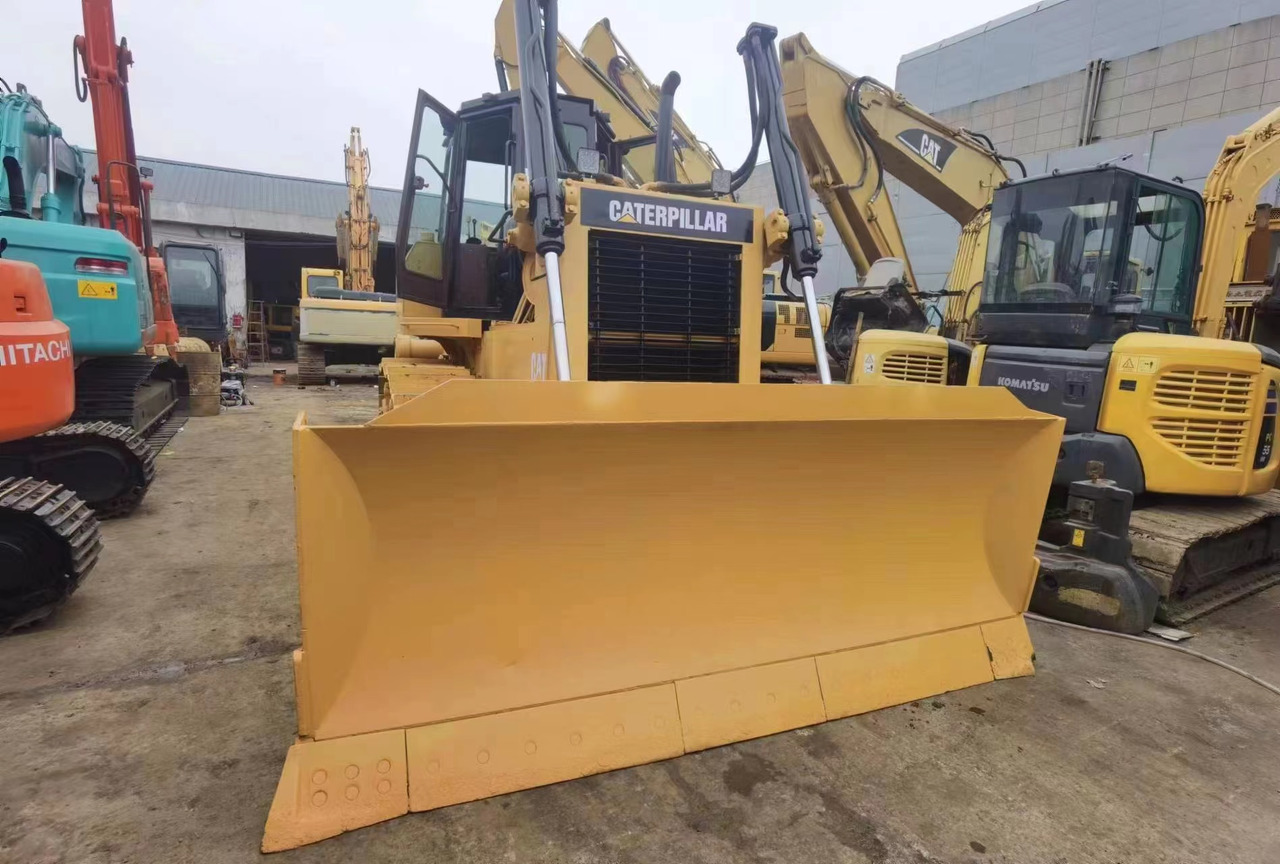CATERPILLAR D6G - Бульдозер: фото 3 CATERPILLAR D6G - Бульдозер: фото 3
