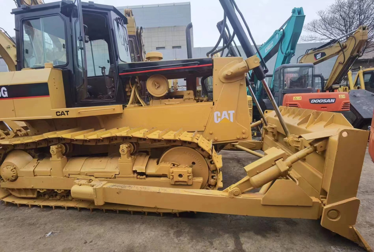 CATERPILLAR D6G - Бульдозер: фото 2 CATERPILLAR D6G - Бульдозер: фото 2