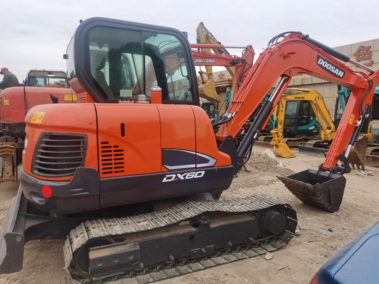 DOOSAN DX60 - Гусеничный экскаватор: фото 4 DOOSAN DX60 - Гусеничный экскаватор: фото 4