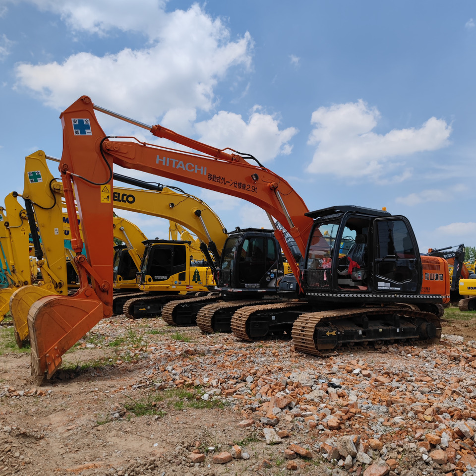 HITACHI ZX200 - Гусеничный экскаватор: фото 1 HITACHI ZX200 - Гусеничный экскаватор: фото 1