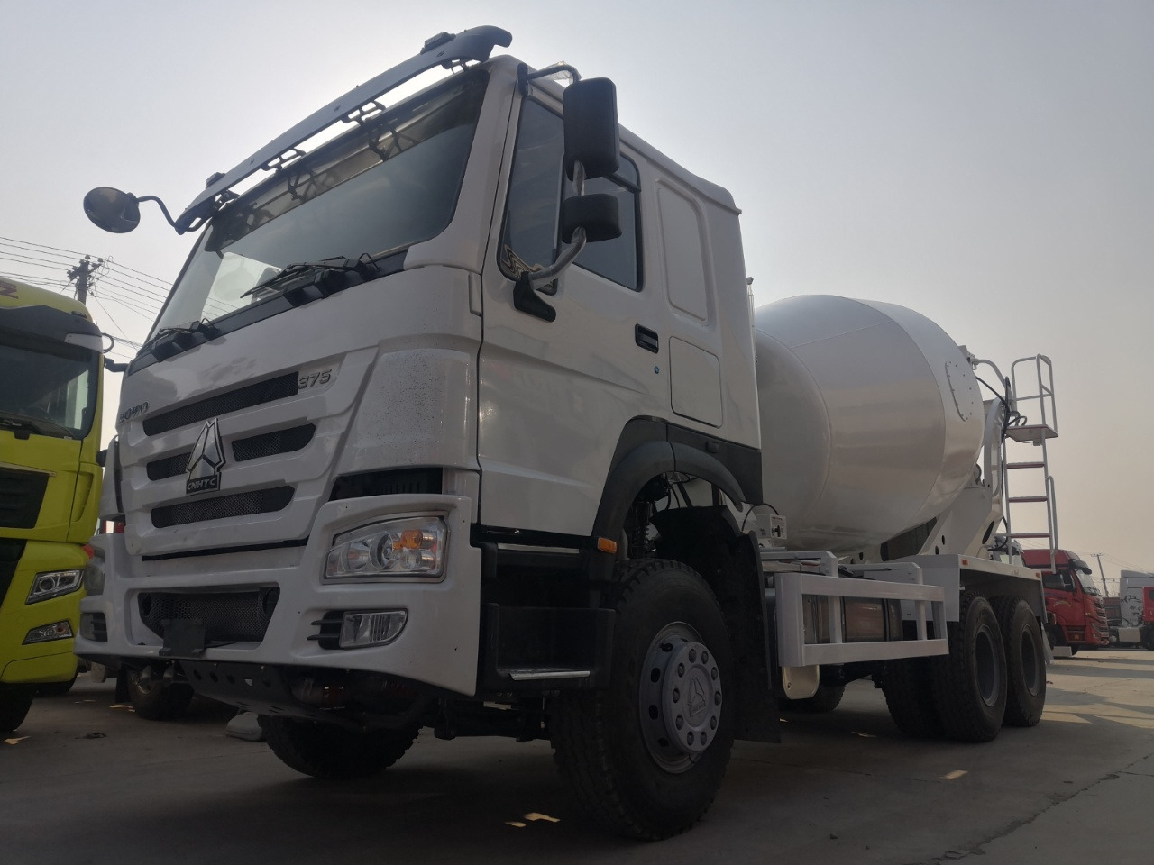 HOWO 10Cube Cement Mixer Truck 6*4 Click Here for Discount - Автобетоносмеситель: фото 4 HOWO 10Cube Cement Mixer Truck 6*4 Click Here for Discount - Автобетоносмеситель: фото 4