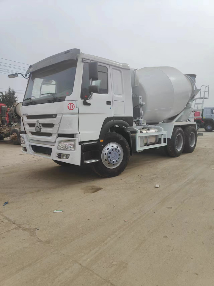HOWO 375 Cement Mixer Truck 6*4 - Автобетоносмеситель: фото 1 HOWO 375 Cement Mixer Truck 6*4 - Автобетоносмеситель: фото 1