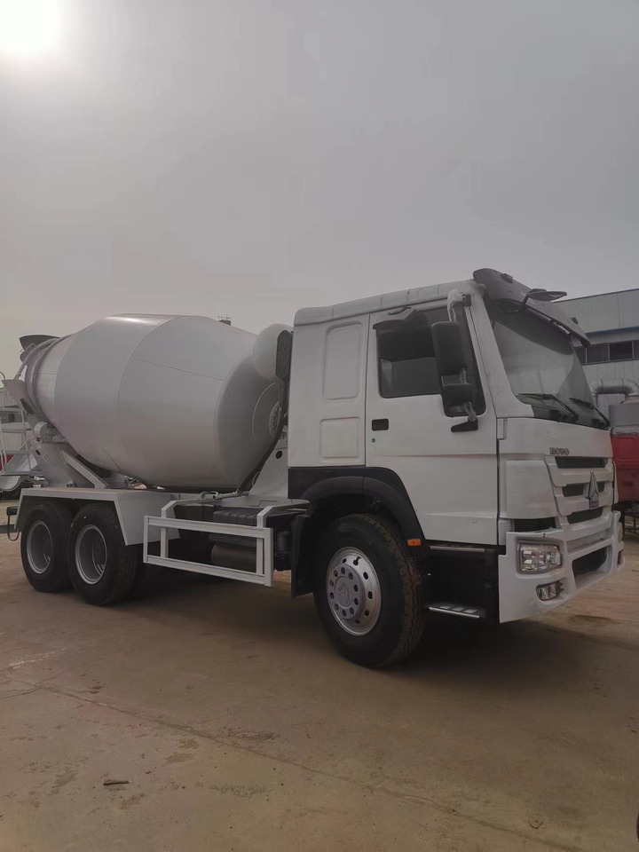HOWO 375 Cement Mixer Truck 6*4 - Автобетоносмеситель: фото 3 HOWO 375 Cement Mixer Truck 6*4 - Автобетоносмеситель: фото 3