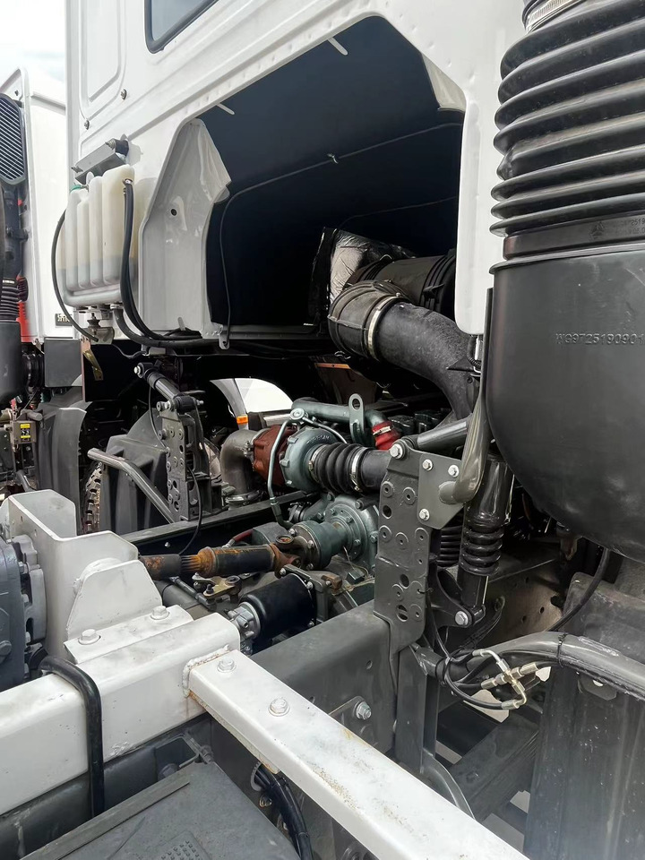 HOWO Cement Mixer Truck 12cube Click Here for Discount - Автобетоносмеситель: фото 2 HOWO Cement Mixer Truck 12cube Click Here for Discount - Автобетоносмеситель: фото 2