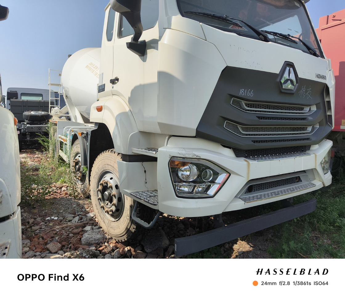 HOWO HaoHan N5G Cement Mixer Truck - Автобетоносмеситель: фото 1 HOWO HaoHan N5G Cement Mixer Truck - Автобетоносмеситель: фото 1