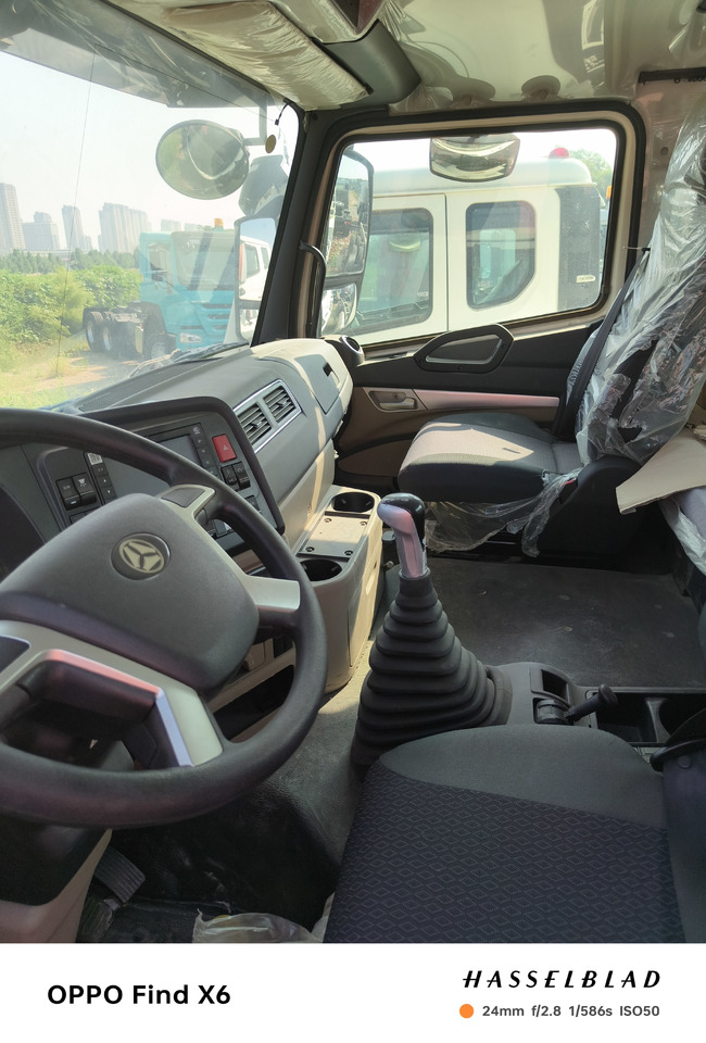 HOWO HaoHan N5G Cement Mixer Truck - Автобетоносмеситель: фото 5 HOWO HaoHan N5G Cement Mixer Truck - Автобетоносмеситель: фото 5