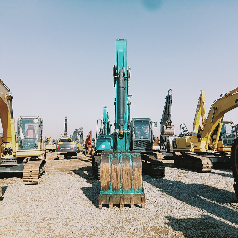 KOBELCO SK260D - Гусеничный экскаватор: фото 2 KOBELCO SK260D - Гусеничный экскаватор: фото 2