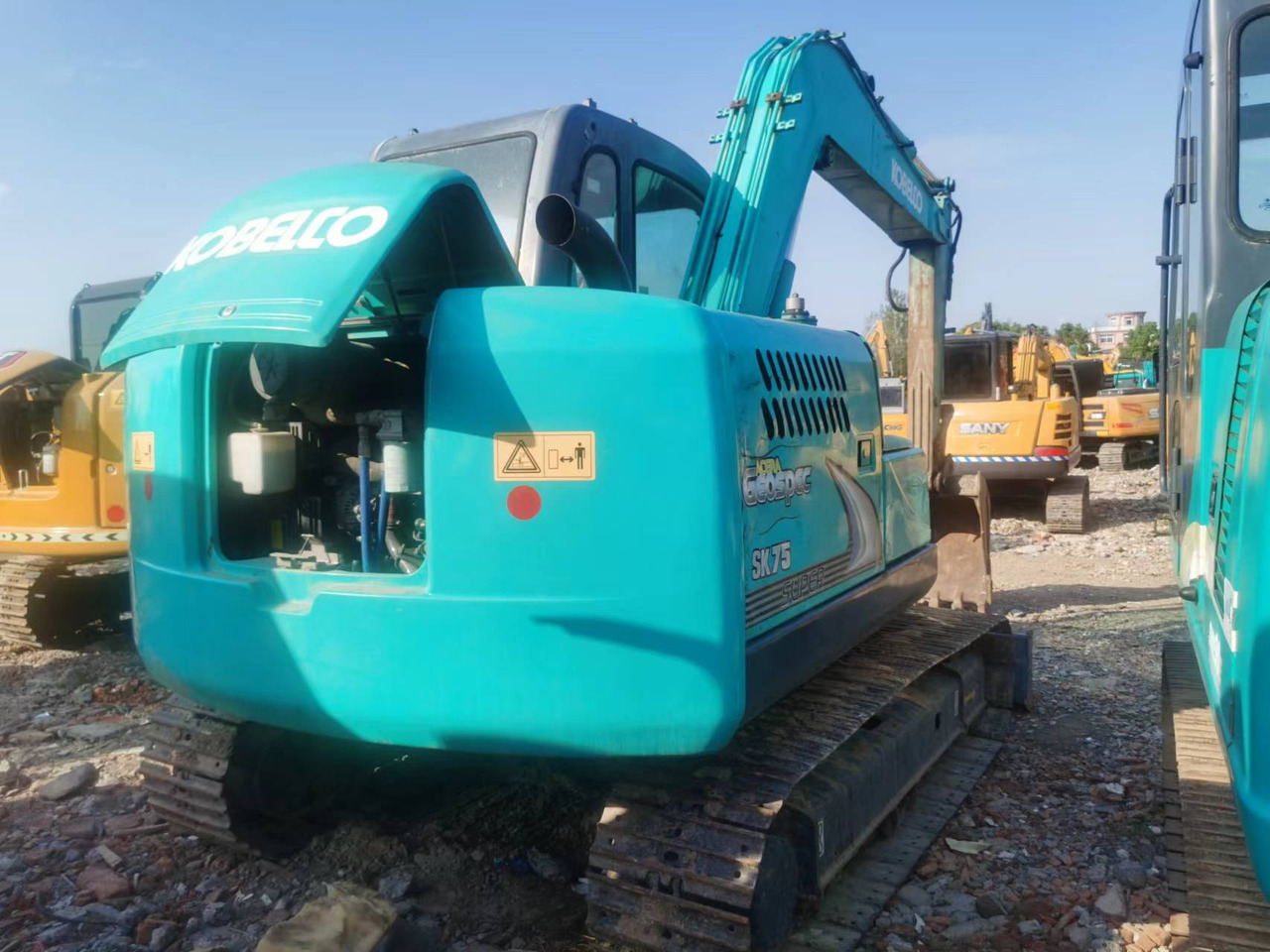 KOBELCO SK75-8 - Гусеничный экскаватор: фото 5 KOBELCO SK75-8 - Гусеничный экскаватор: фото 5