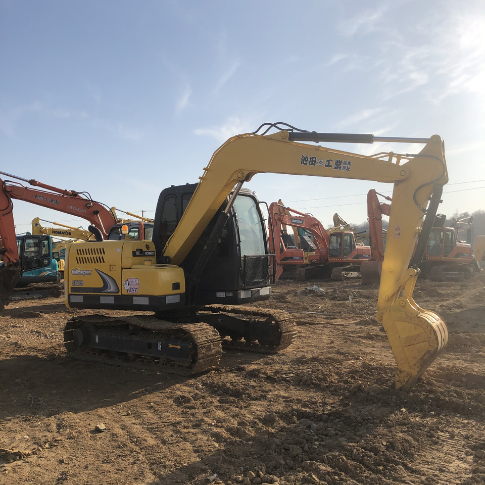 KOBELCO SK75 - Гусеничный экскаватор: фото 3 KOBELCO SK75 - Гусеничный экскаватор: фото 3