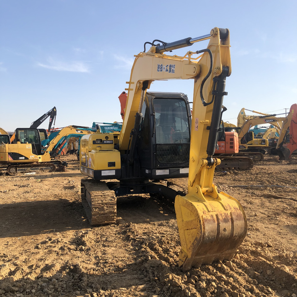 KOBELCO SK75 - Гусеничный экскаватор: фото 2 KOBELCO SK75 - Гусеничный экскаватор: фото 2