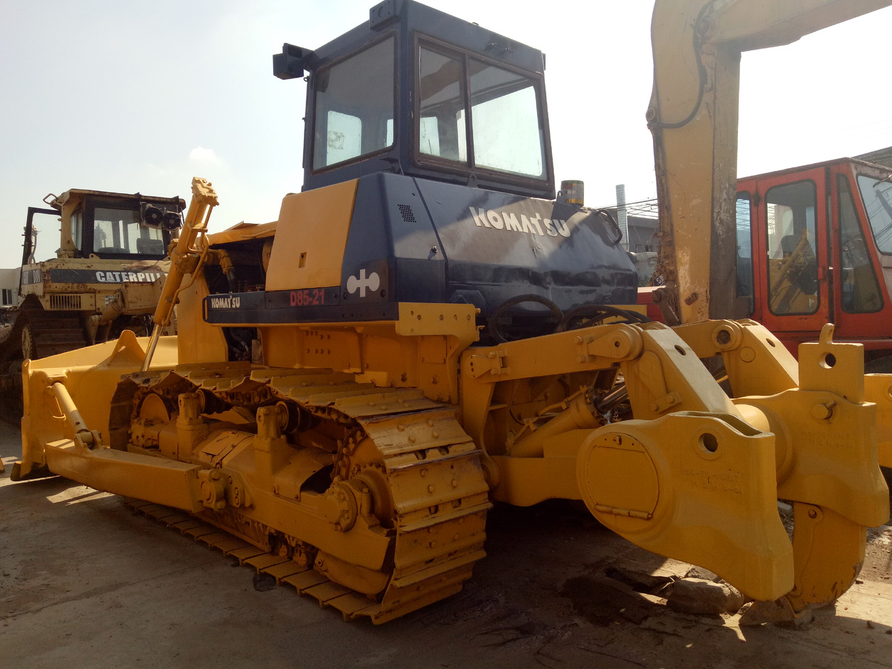 KOMATSU D85 - Бульдозер: фото 2 KOMATSU D85 - Бульдозер: фото 2