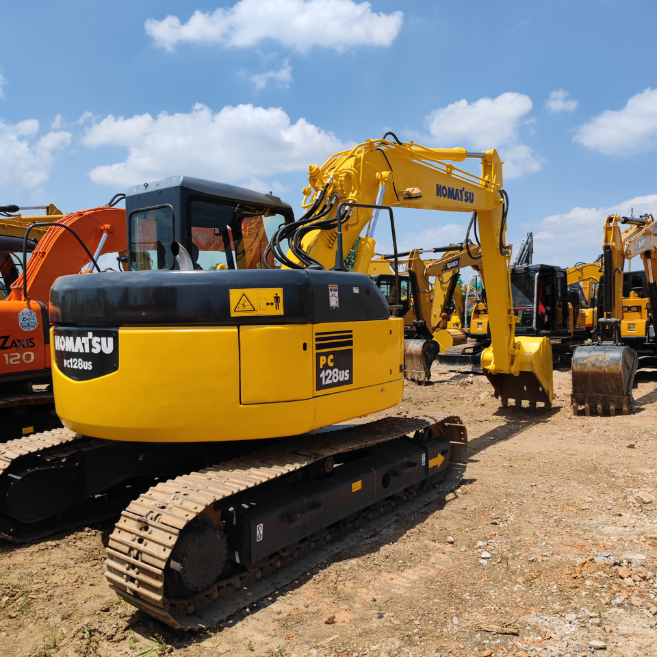KOMATSU PC128US - Гусеничный экскаватор: фото 2 KOMATSU PC128US - Гусеничный экскаватор: фото 2