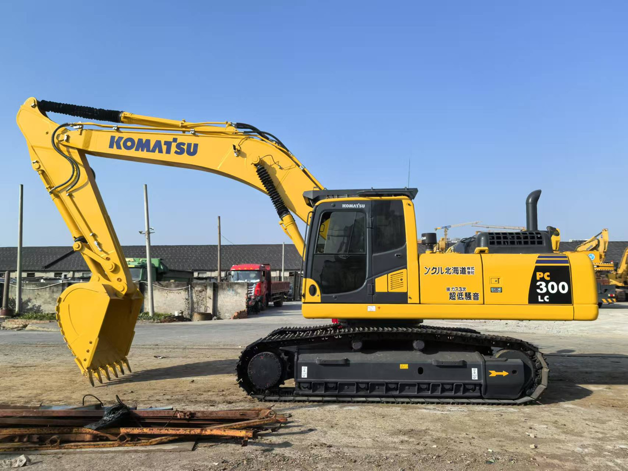 KOMATSU PC300-8 - Гусеничный экскаватор: фото 1 KOMATSU PC300-8 - Гусеничный экскаватор: фото 1