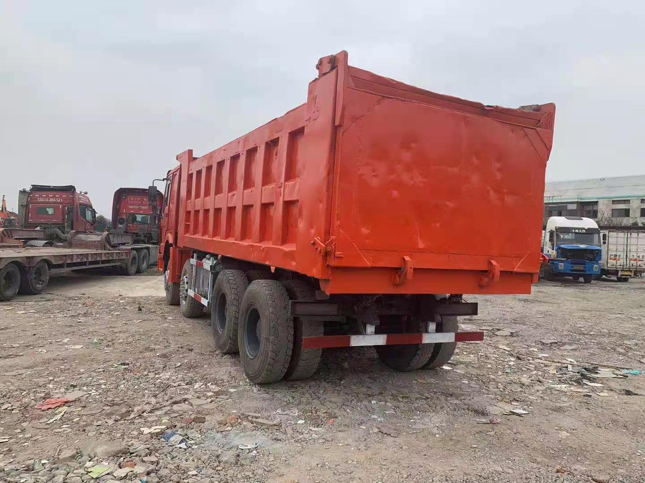 SINOTRUK HOWO 371 8X4 CLICK HERE FOR DISCOUNT - Самосвал: фото 4 SINOTRUK HOWO 371 8X4 CLICK HERE FOR DISCOUNT - Самосвал: фото 4