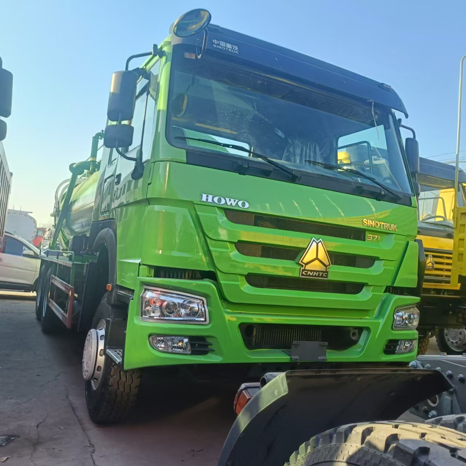 SINOTRUK HOWO Sewage Suction Truck 6*4 Click Here for Discount - Ассенизатор: фото 1 SINOTRUK HOWO Sewage Suction Truck 6*4 Click Here for Discount - Ассенизатор: фото 1