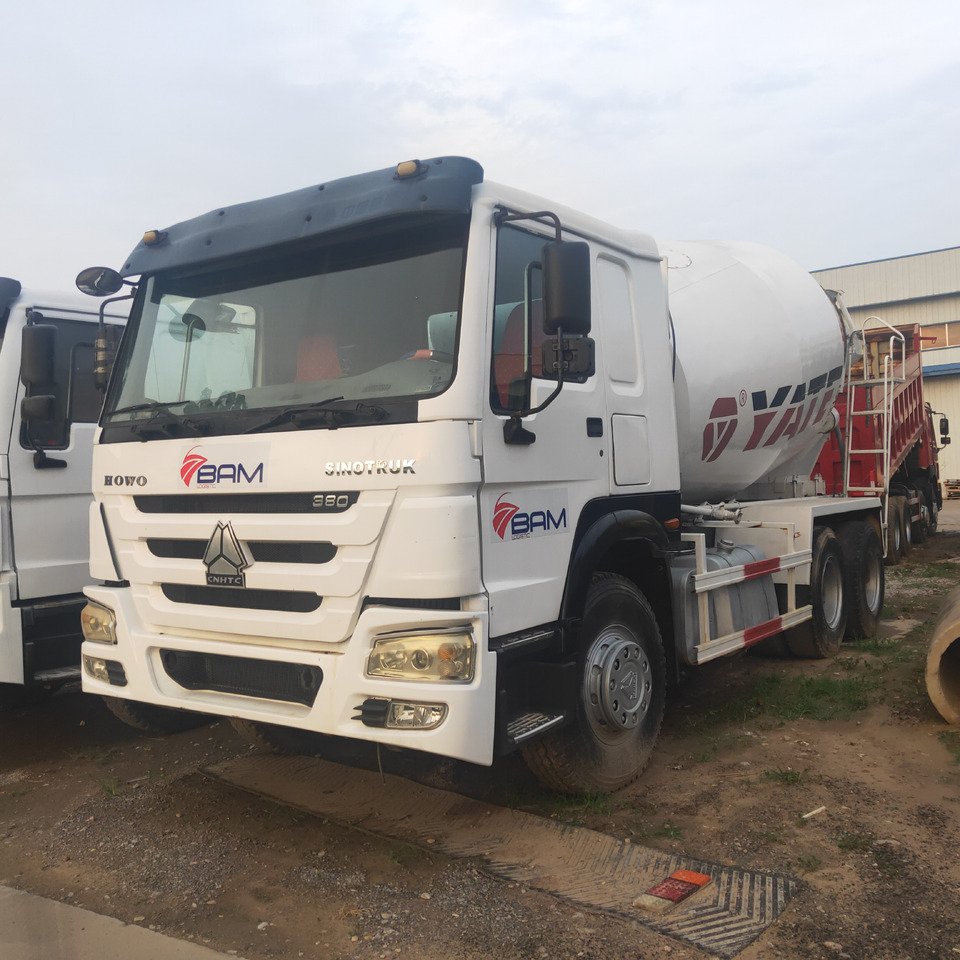 SINOTRUK HOWO371 - Бетономешалка: фото 2 SINOTRUK HOWO371 - Бетономешалка: фото 2