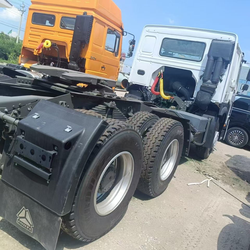 Тягач SINOTRUK HOWO Tractor Unit Right-hand Click for discount: фото 7 Тягач SINOTRUK HOWO Tractor Unit Right-hand Click for discount: фото 7