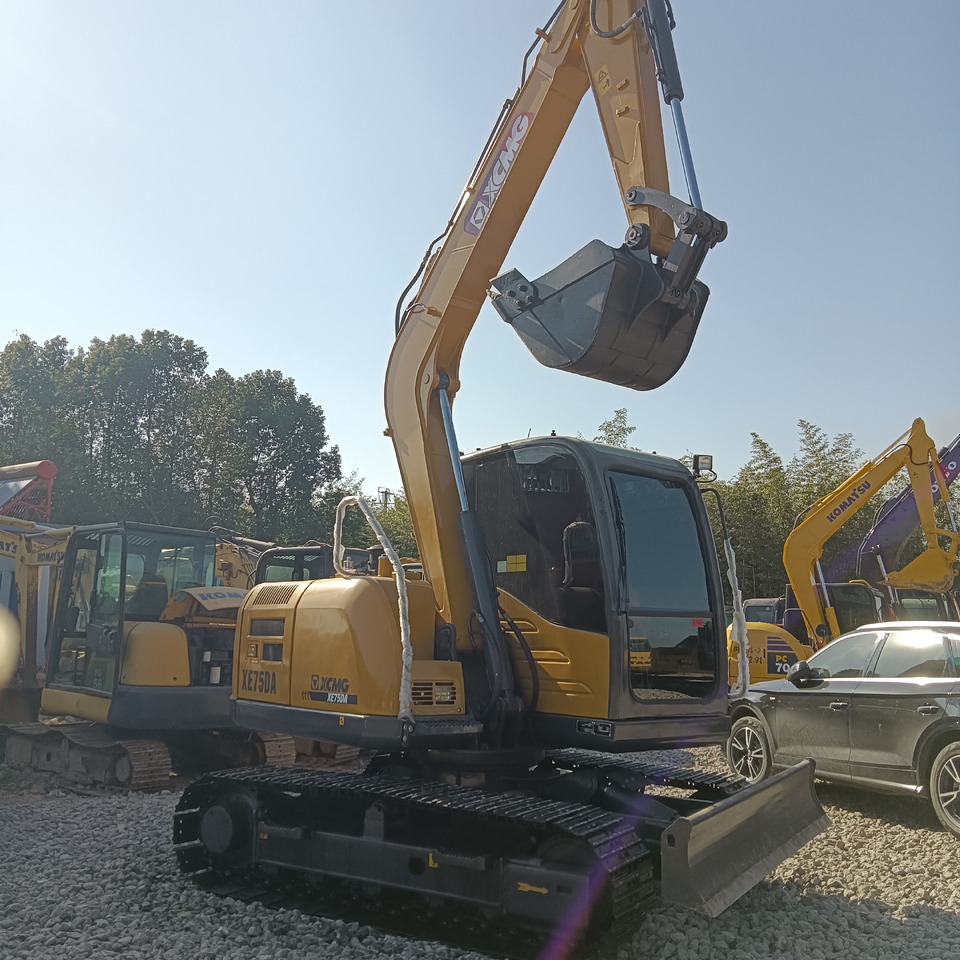 XCMG XE75DA - Гусеничный экскаватор: фото 3 XCMG XE75DA - Гусеничный экскаватор: фото 3