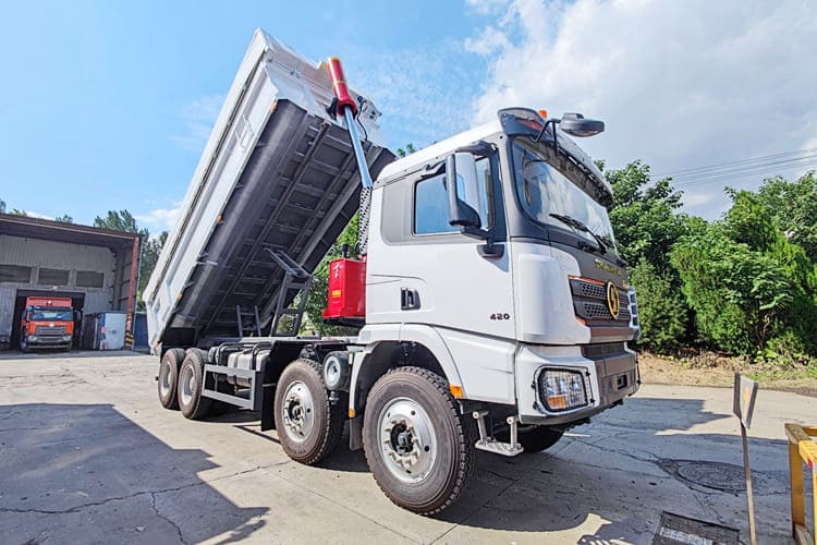 SHACMAN Shacman Dump Truck for Sale in Nigeria - Самосвал: фото 2 SHACMAN Shacman Dump Truck for Sale in Nigeria - Самосвал: фото 2
