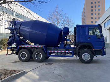 SINOTRUK Cement Mixer Lorry for Sale in Namibia - Автобетоносмеситель: фото 5 SINOTRUK Cement Mixer Lorry for Sale in Namibia - Автобетоносмеситель: фото 5