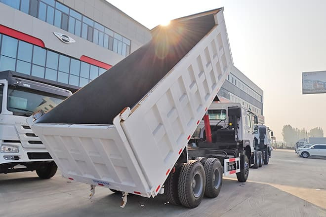 SINOTRUK Used Sinotruk Howo 380 Dump Truck for Sale in Costa Rica - Самосвал: фото 2 SINOTRUK Used Sinotruk Howo 380 Dump Truck for Sale in Costa Rica - Самосвал: фото 2