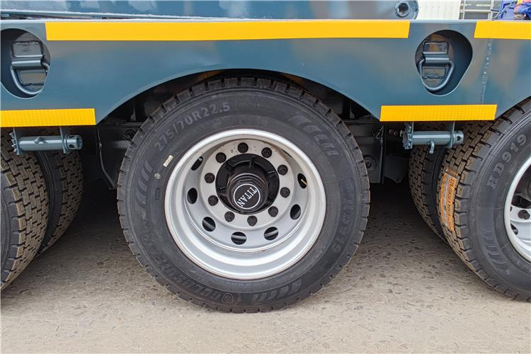 TITAN 4 Axle Low Loader Trailer for Sale In Jamaica - Низкорамный полуприцеп: фото 4 TITAN 4 Axle Low Loader Trailer for Sale In Jamaica - Низкорамный полуприцеп: фото 4