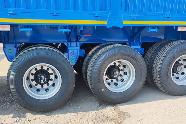 TITAN Livestock Trailer for Sale in Ghana - Полуприцеп для перевозки животных: фото 2 TITAN Livestock Trailer for Sale in Ghana - Полуприцеп для перевозки животных: фото 2