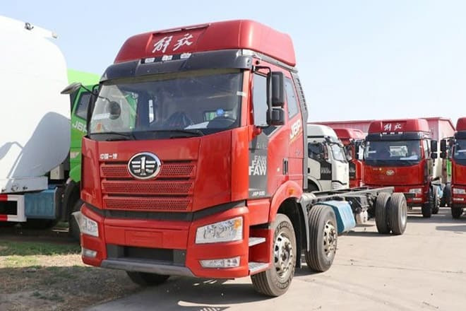 FAW New FAW JIEFANG Trucks for Sale in Qatar - Тягач: фото 1 FAW New FAW JIEFANG Trucks for Sale in Qatar - Тягач: фото 1