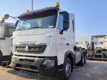 SINOTRUK 6x4 Howo Trucks for Sale in Nigeria - Тягач: фото 1 SINOTRUK 6x4 Howo Trucks for Sale in Nigeria - Тягач: фото 1