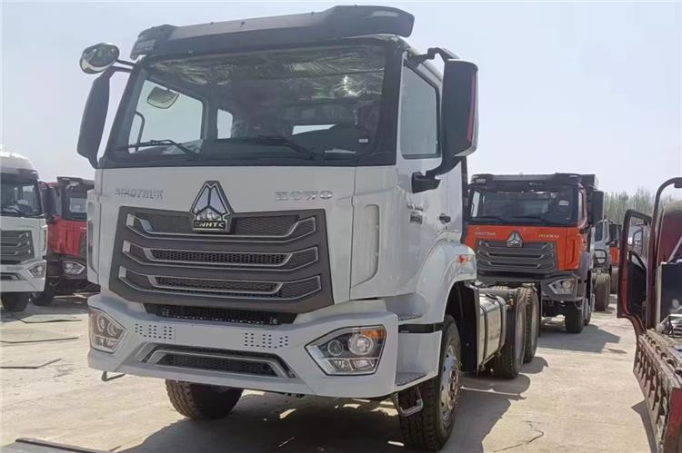 SINOTRUK Hohan NX Truck Price 371 hp 10 Wheeler for Sale In Tanzania - Тягач: фото 2 SINOTRUK Hohan NX Truck Price 371 hp 10 Wheeler for Sale In Tanzania - Тягач: фото 2
