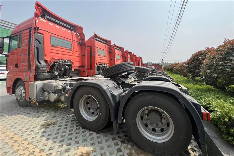 SINOTRUK Used Sitrak Truck Head for Sale In Guinea - Тягач: фото 5 SINOTRUK Used Sitrak Truck Head for Sale In Guinea - Тягач: фото 5
