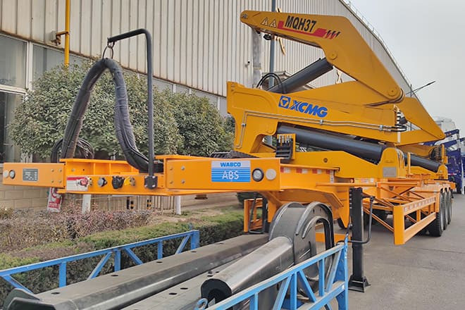 XCMG 37 Ton Side Lifter Container for Sale in Vietnam - Полуприцеп-контейнеровоз/ Сменный кузов: фото 4 XCMG 37 Ton Side Lifter Container for Sale in Vietnam - Полуприцеп-контейнеровоз/ Сменный кузов: фото 4