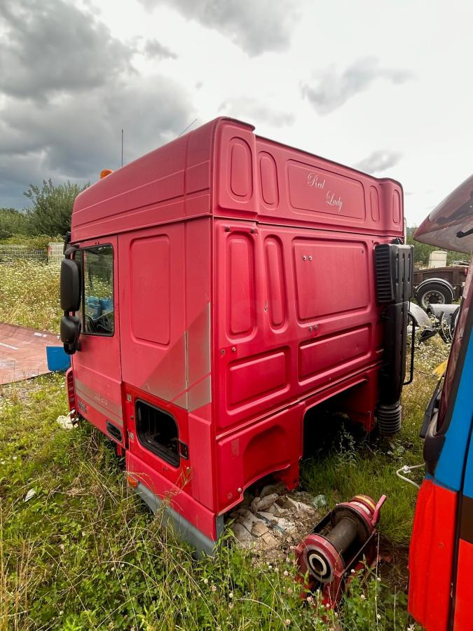 DAF XF105-510 Rouge Grenat - Кабина для Грузовиков: фото 5 DAF XF105-510 Rouge Grenat - Кабина для Грузовиков: фото 5