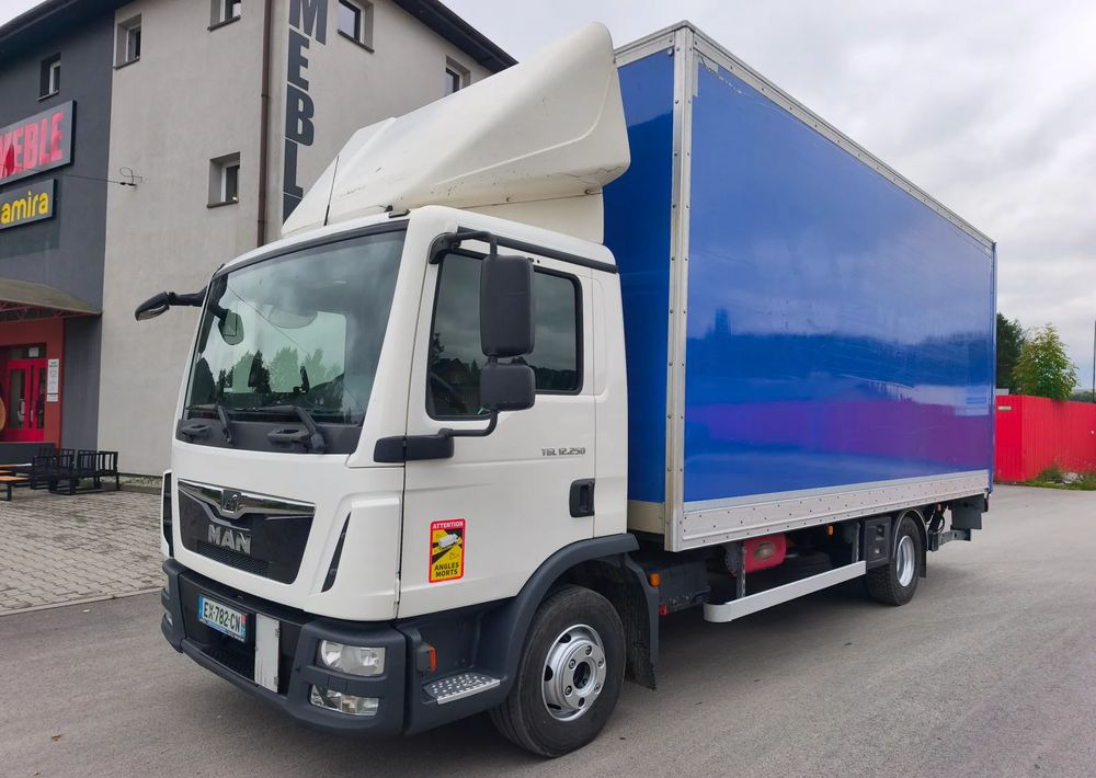 MAN TGL 12.250 kontener 6,2 , winda - Грузовик с закрытым кузовом: фото 1 MAN TGL 12.250 kontener 6,2 , winda - Грузовик с закрытым кузовом: фото 1
