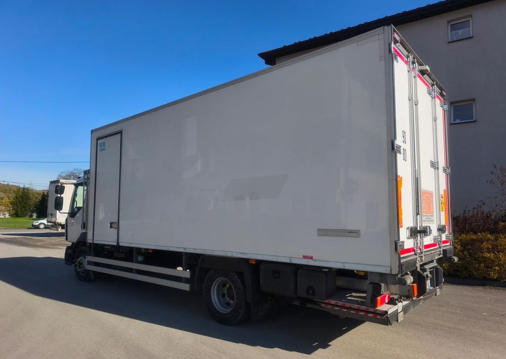 Renault GAMA D 16.250 chłodnia izoterma 16 palet klima - Рефрижератор: фото 4 Renault GAMA D 16.250 chłodnia izoterma 16 palet klima - Рефрижератор: фото 4