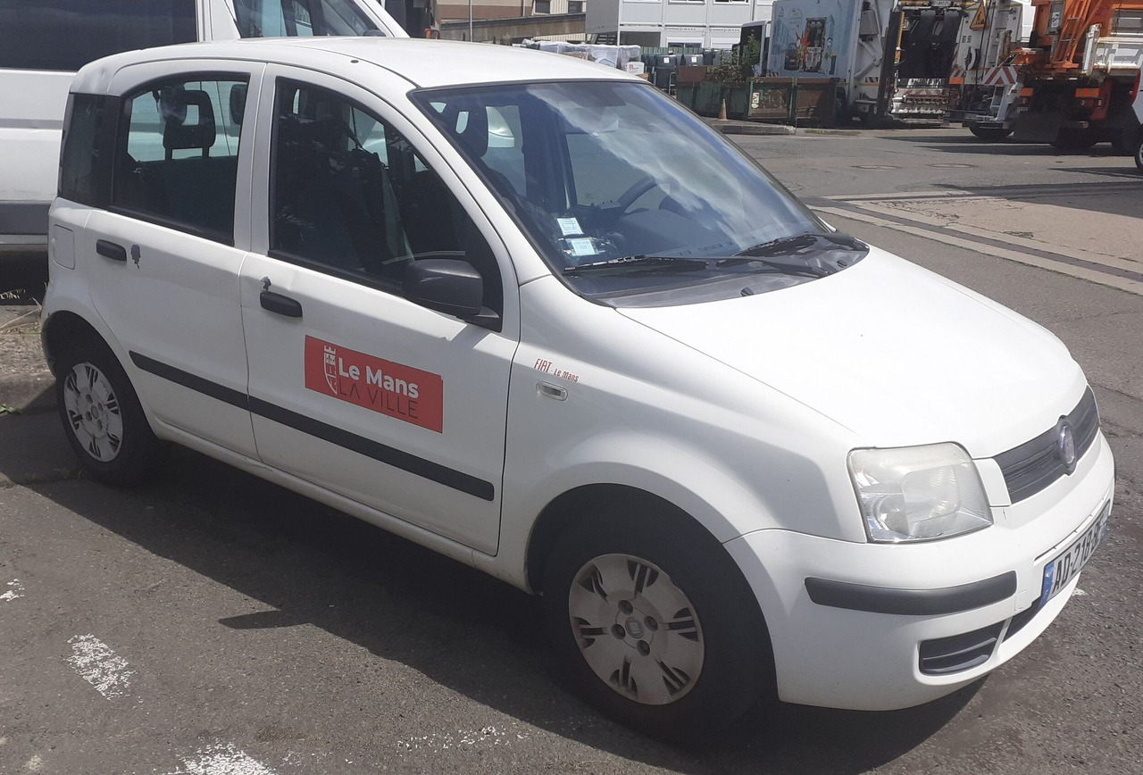 AD-218-BE - FIAT Panda 1.2 Dynamic - Легковой автомобиль: фото 4 AD-218-BE - FIAT Panda 1.2 Dynamic - Легковой автомобиль: фото 4