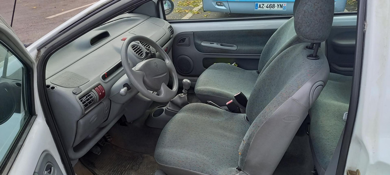 TWINGO ESSENCE (267) - Легковой автомобиль: фото 3 TWINGO ESSENCE (267) - Легковой автомобиль: фото 3