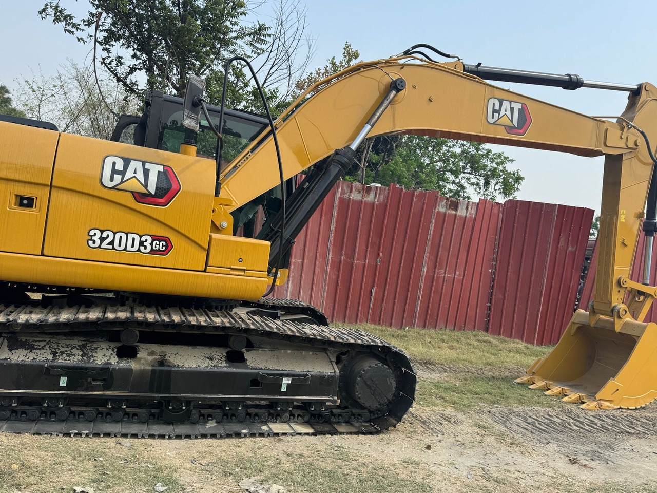 CATERPILLAR 323GC - Гусеничный экскаватор: фото 4 CATERPILLAR 323GC - Гусеничный экскаватор: фото 4
