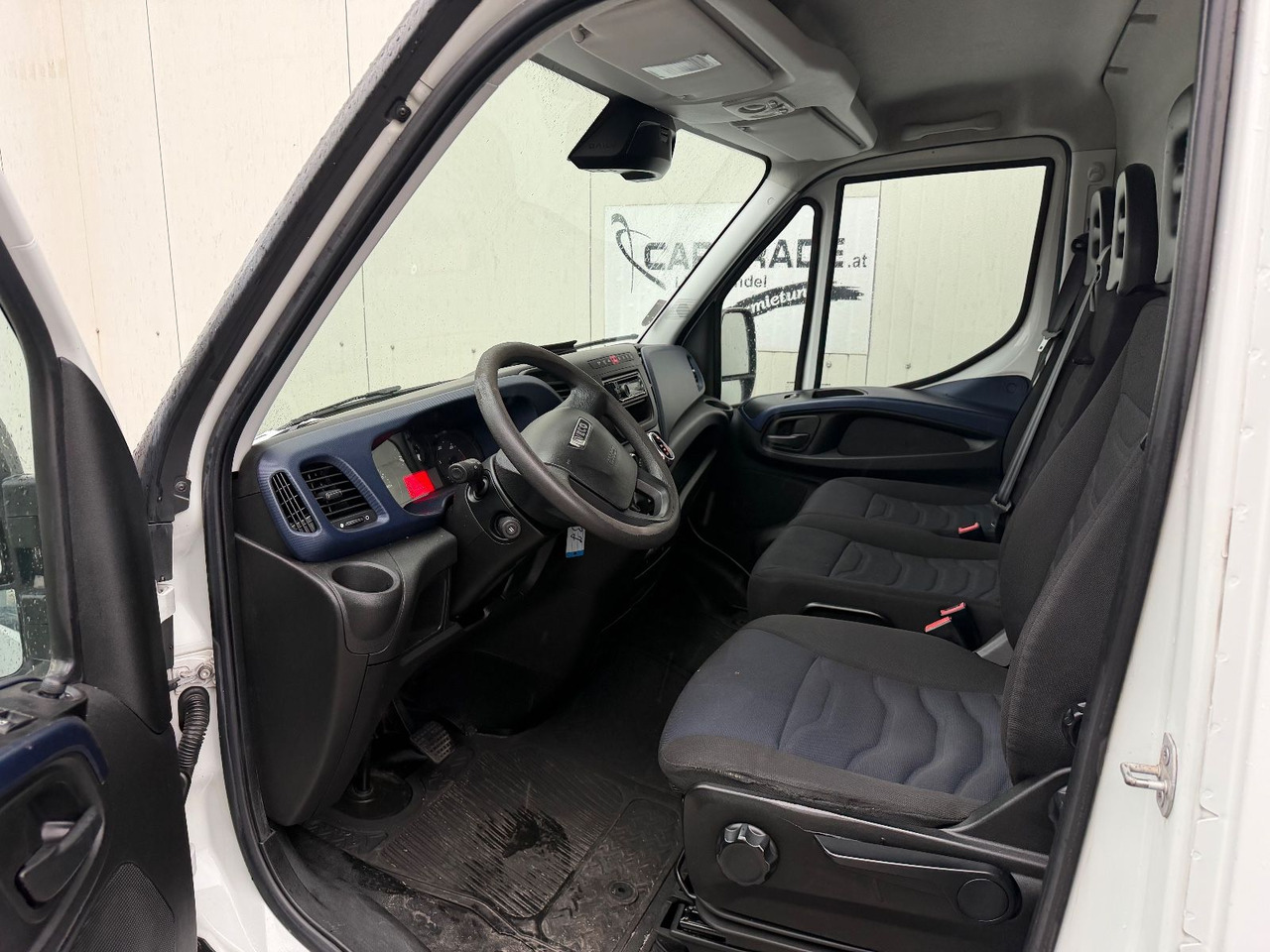 Iveco Daily 35S14 HiMatic L4H3 Maxi Iveco Daily 35S14 HiMatic L4H3 Maxi - Цельнометаллический фургон: фото 5 Iveco Daily 35S14 HiMatic L4H3 Maxi Iveco Daily 35S14 HiMatic L4H3 Maxi - Цельнометаллический фургон: фото 5